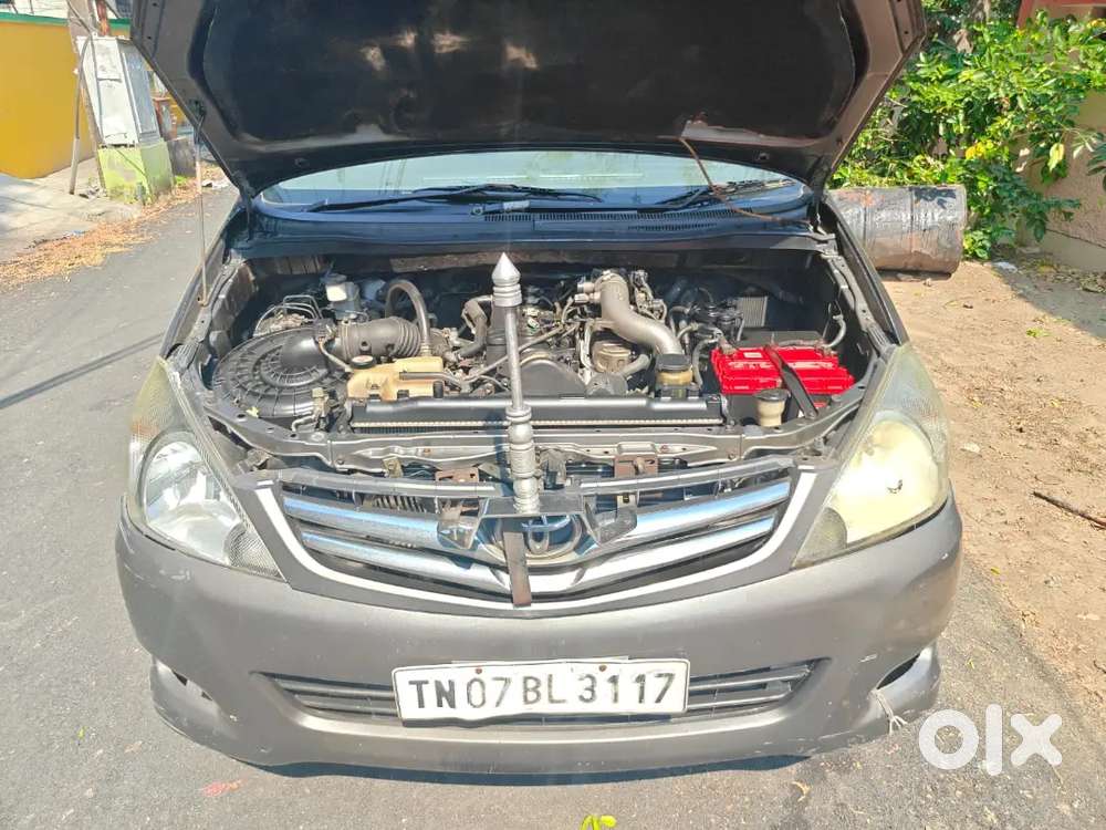 Toyota Innova 2011 2.5 V Diseal