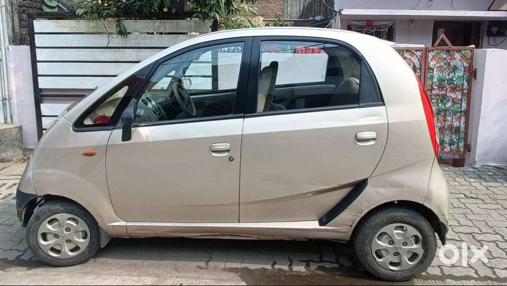 Tata Nano Lx Petrol (top Model) - New Tyres & Active Insurance