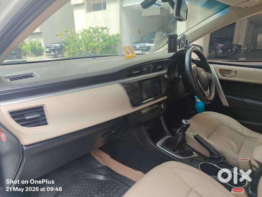 Toyota Altis 2016 Petrol