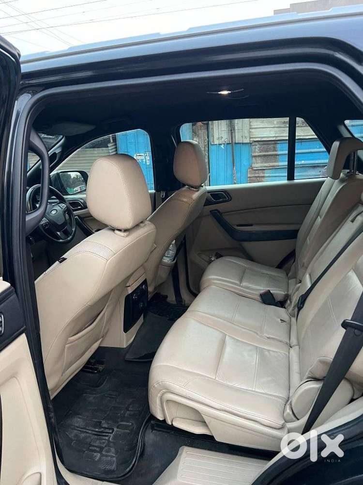Ford Endeavour 2.2 Titanium At 4x2, 2016, Diesel
