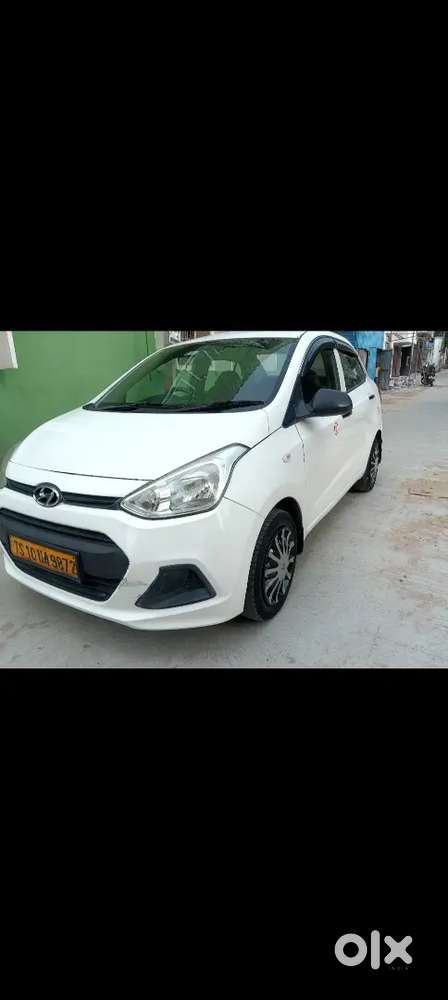 Hyundai Xcent 2017 Diesel 160000 Km Driven