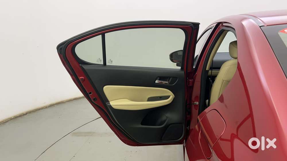 Honda City 1.5 Zx I-vtec Mt, 2023, Petrol