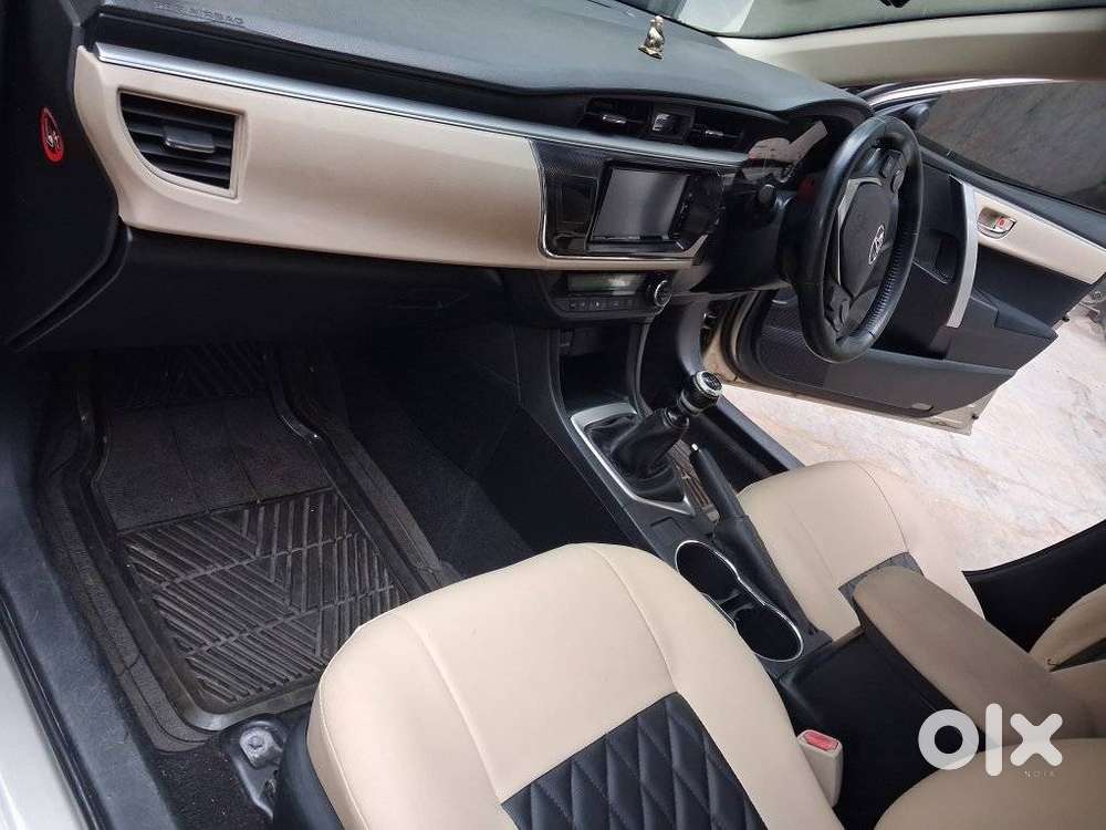 Toyota Corolla Altis 1.8 G, 2015, Petrol