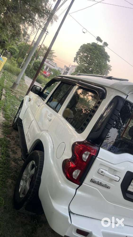 Mahindra Scorpio S6 Plus, 2015, Diesel