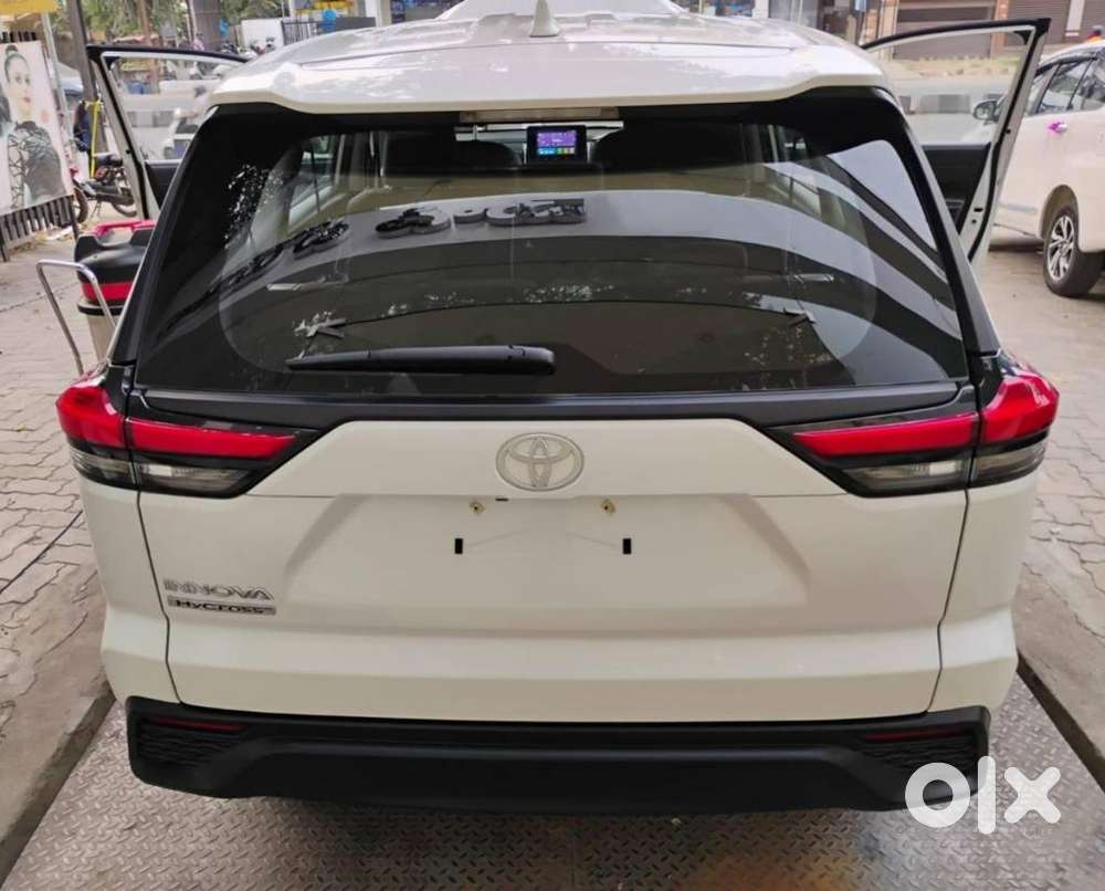 Toyota Innova Hycross 2.0 Gx 8 Str, 2024, Petrol