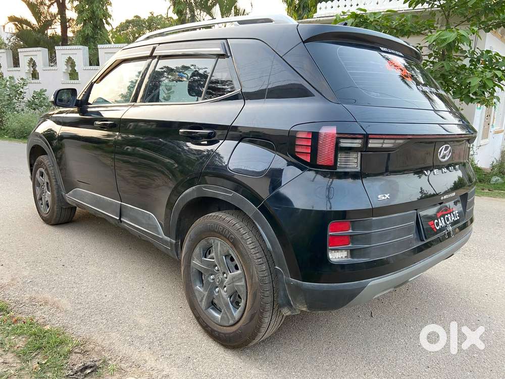 Hyundai Venue Sx 1.2 Mt Knight Edition, 2024, Petrol