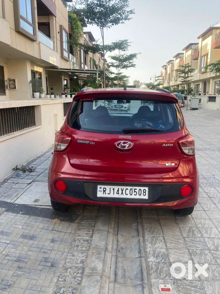 Hyundai Grand I10 2017 Petrol Well Maintained