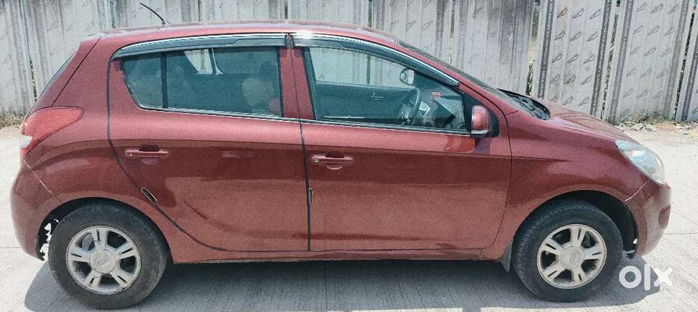 Hyundai I20 Sports 2012 Petrol+cng Well Maintained Imaculate Condition