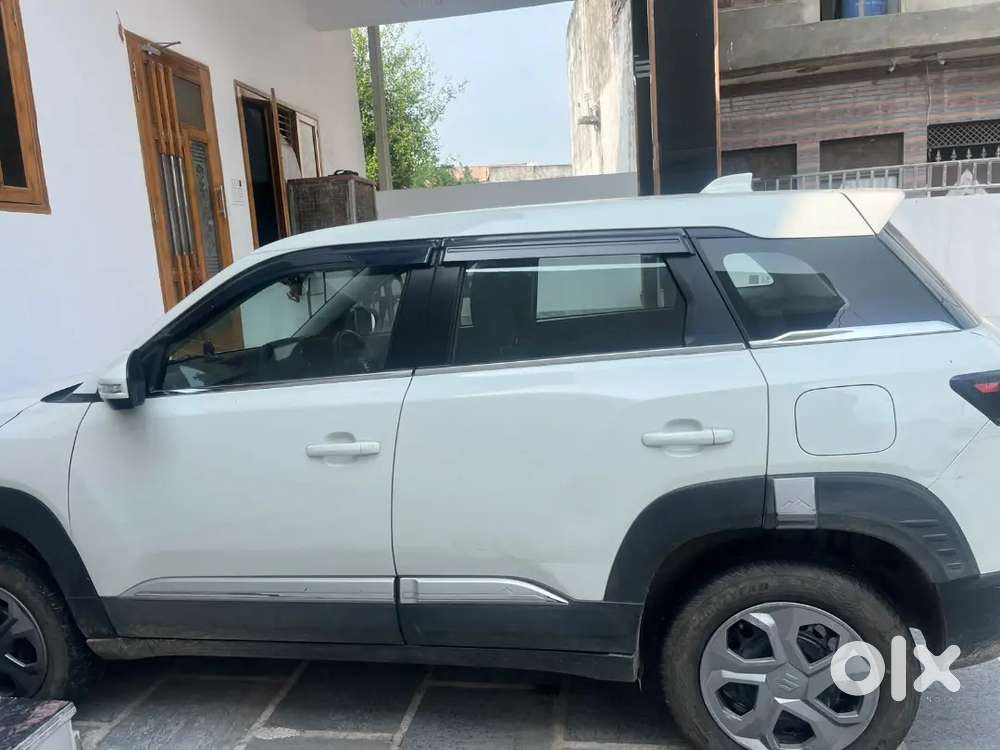 Maruti Suzuki Brezza Lxi 2025