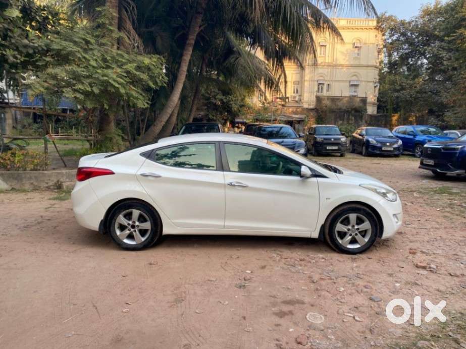 Hyundai Elantra 1.8 Sx Mt, 2014, Petrol