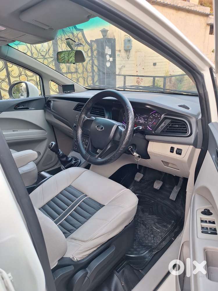 Mahindra Marazzo M4 8str, 2018, Diesel