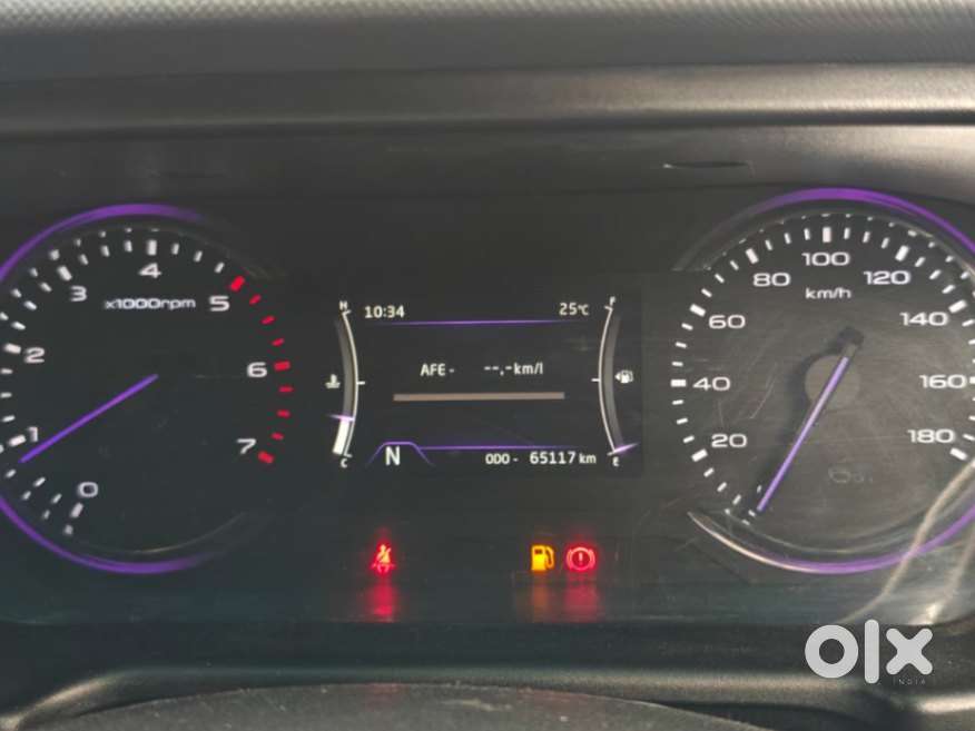 Mahindra Marazzo M8, 2020, Diesel