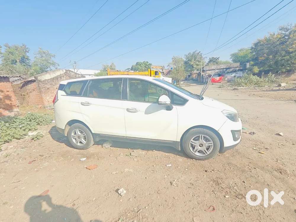 Mahindra Marazzo 2019 Car