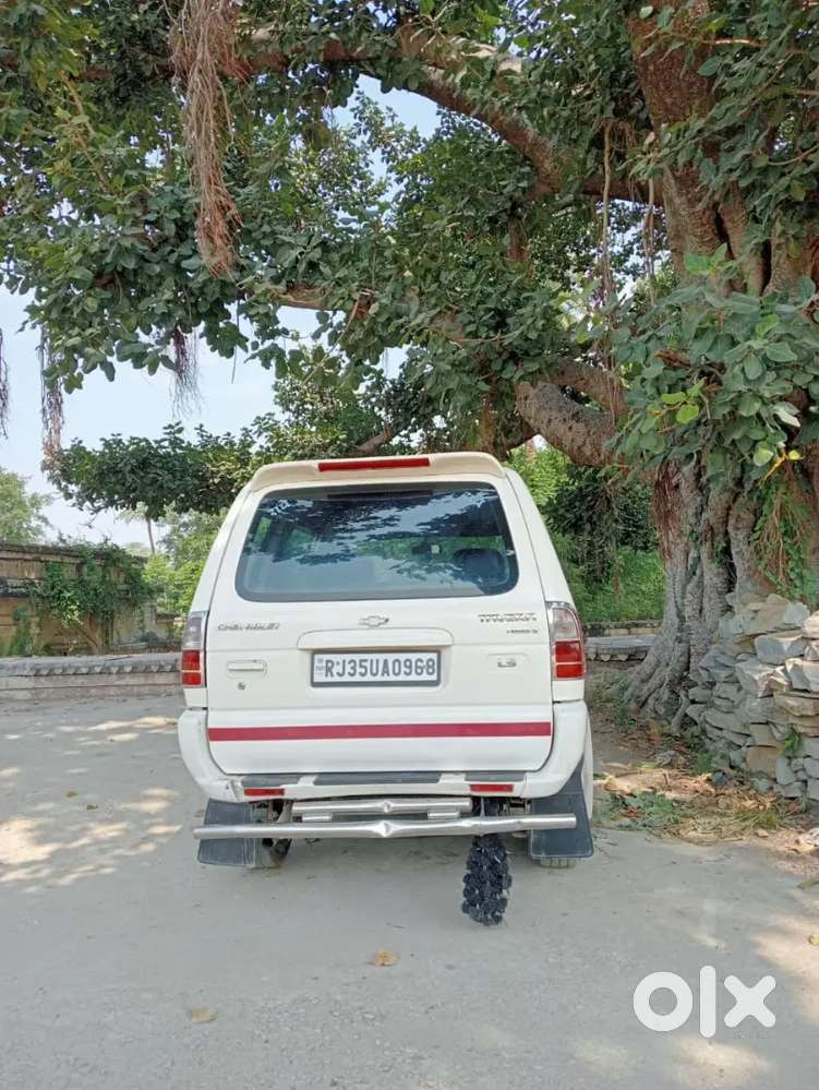 Chevrolet Tavera 2015