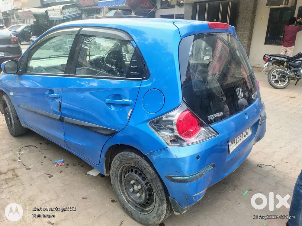 Honda Brio Mt Petrol 2013 Model