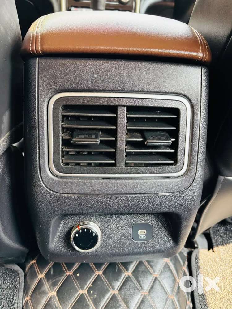 Mahindra Scorpio-n 2.0 Z8 L Petrol Mt 7 Str, 2023, Petrol