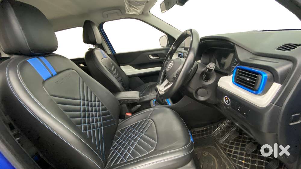 Tata Punch 1.2 Revotron Creative Amt Dual Tone, 2022, Petrol