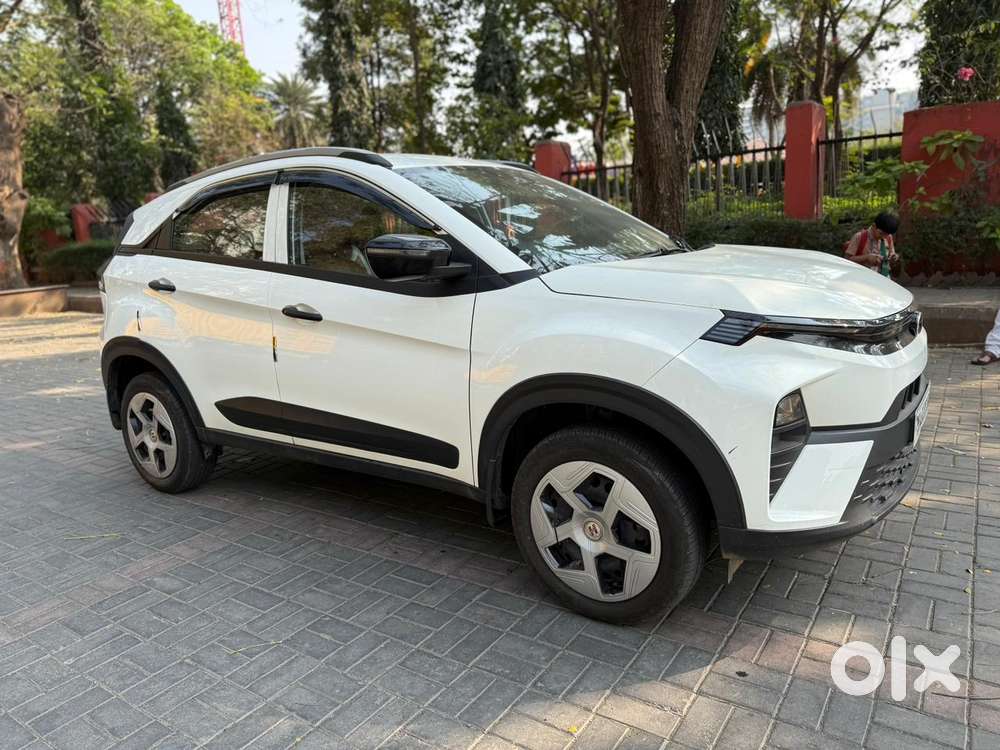 Tata Nexon Smart 1.2 Revotron Petrol 5 Mt, 2024, Petrol
