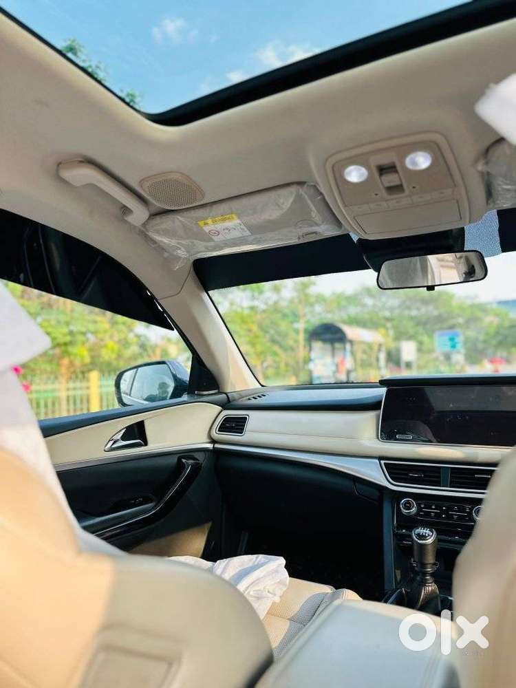 Mahindra Xuv700 2.2 Ax 7 Diesel Mt Luxury Pack Str, 2023, Diesel