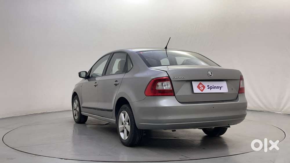 Skoda Rapid 1.6 Mpi Elegance, 2014, Petrol