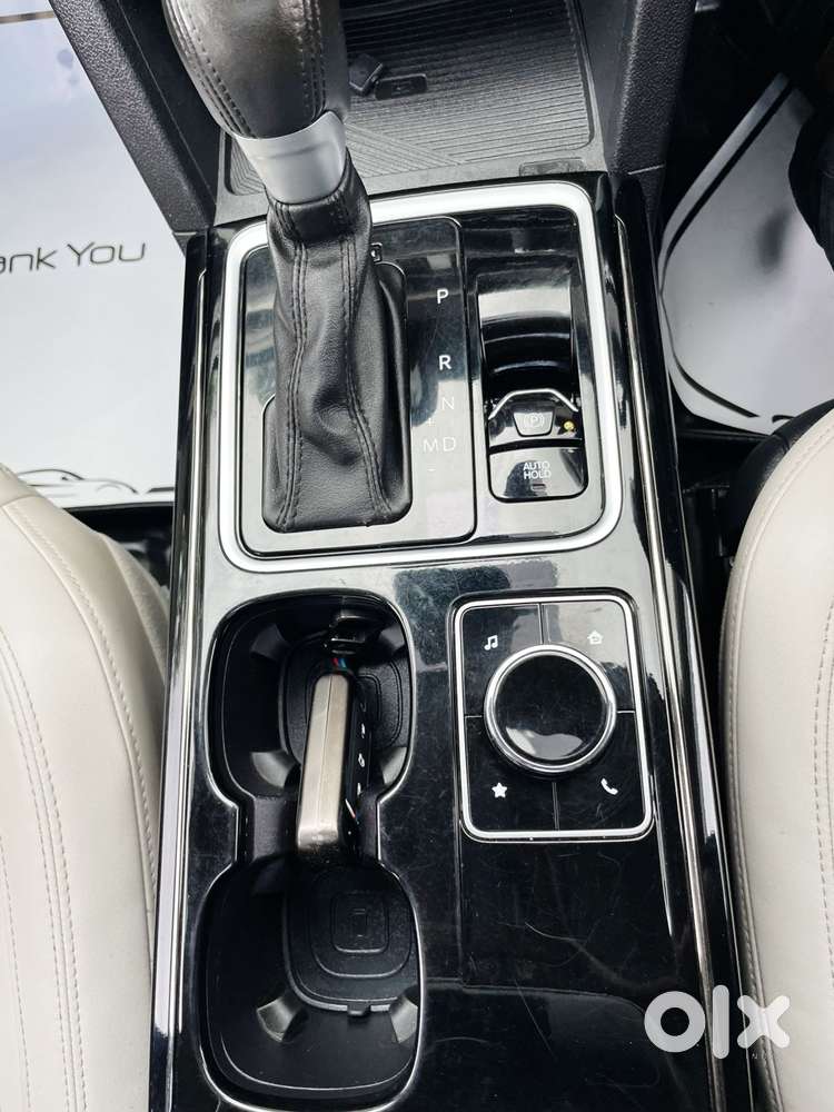 Mahindra Xuv700 2.2 Ax 7 Diesel At Luxury Pack Str, 2024, Diesel