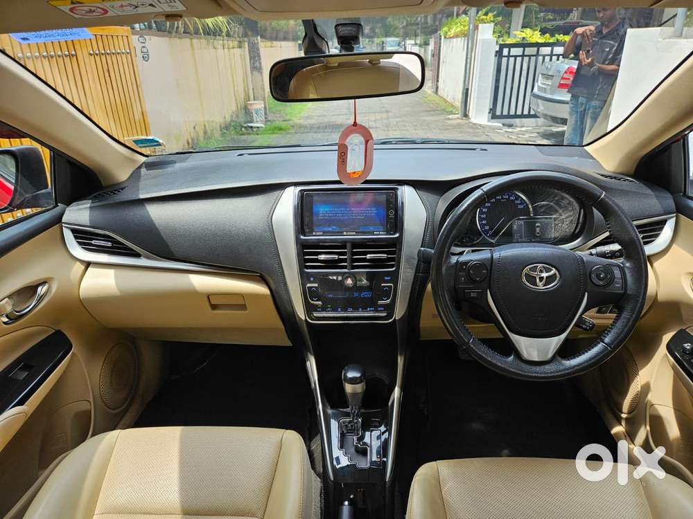 Toyota Yaris Vx Cvt, 2020, Petrol
