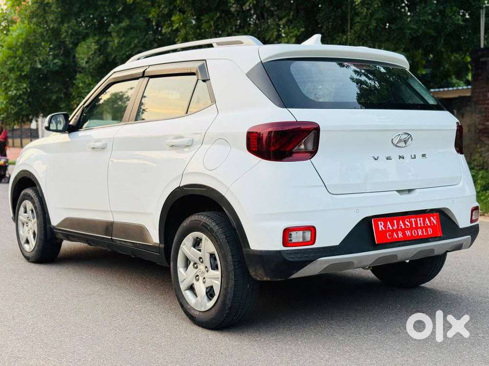 Hyundai Venue 1.2 S Plus, 2021, Petrol