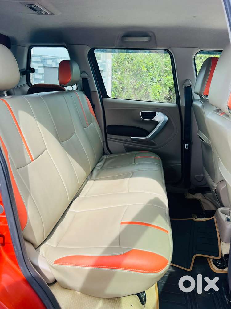 Mahindra Tuv 300 T8, 2016, Diesel