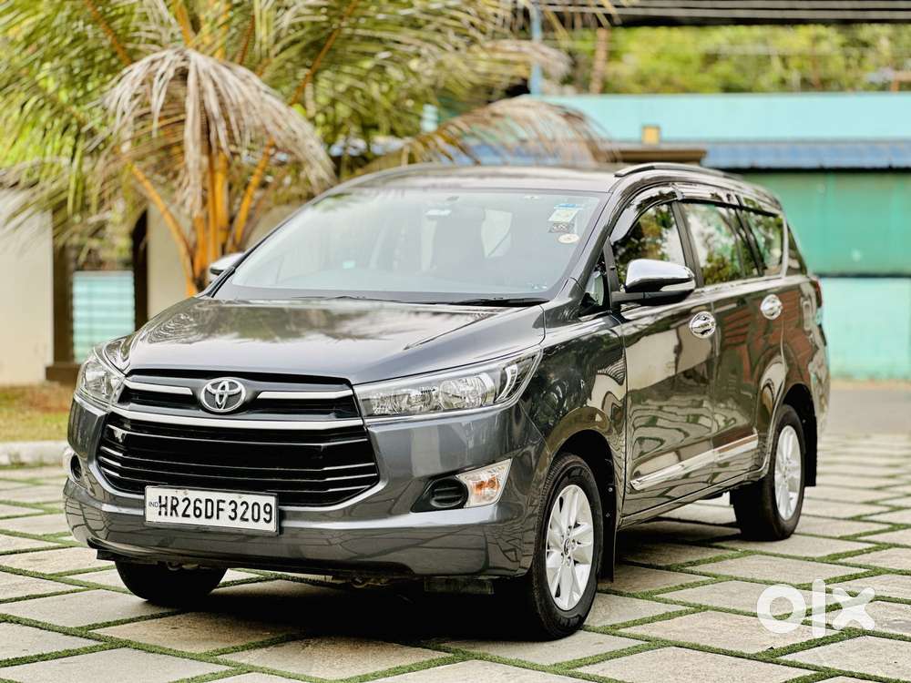 Toyota Innova Crysta 2.8 Gx At 8s, 2017, Diesel