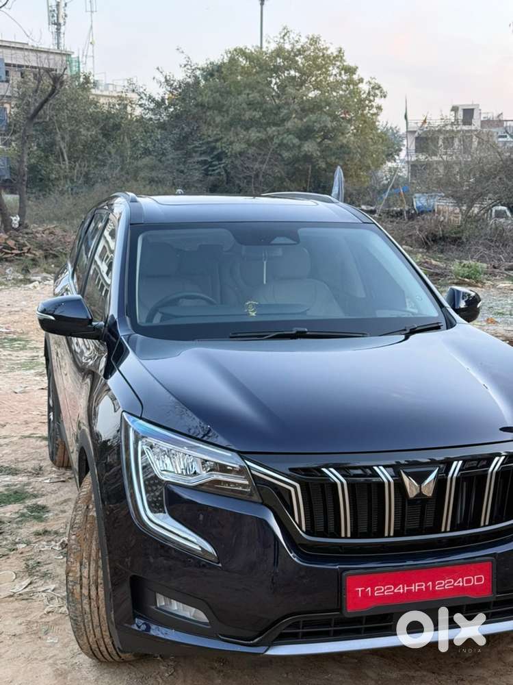 Mahindra Xuv700 2024 Diesel Automatic Year