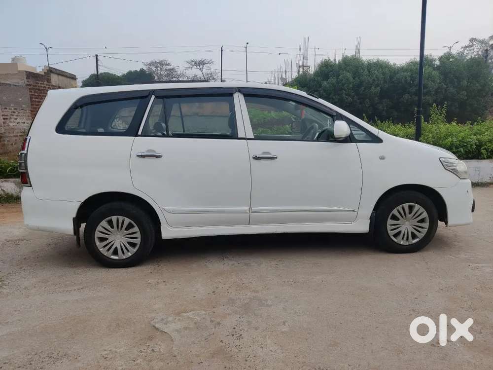 Toyota Innova 2.5g  Diesel 255000 Km Driven