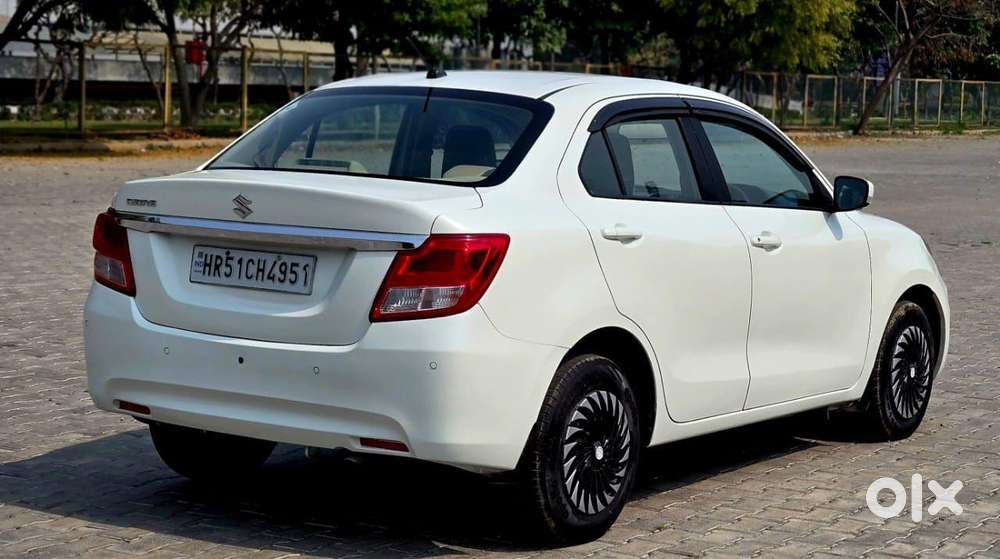 Maruti Suzuki Swift Dzire 1.3 Vxi, 2022, Cng & Hybrids