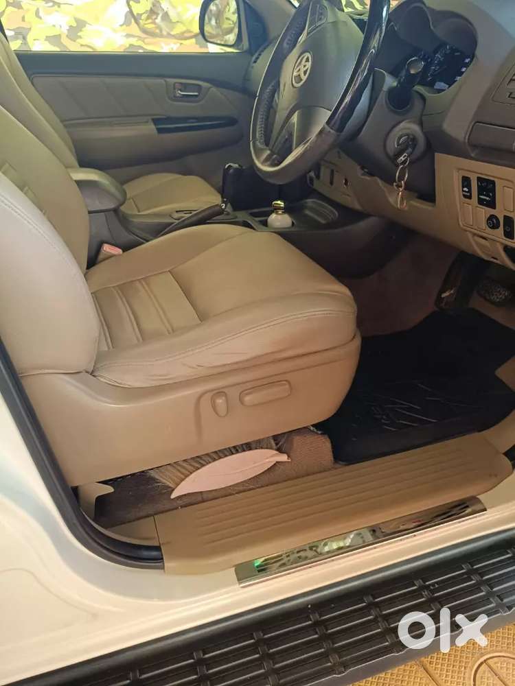 Toyota Fortuner 3.0 2014