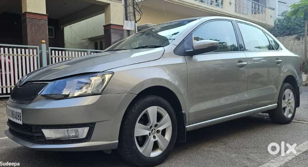 Skoda Rapid 2017 Petrol Well Maintained
.