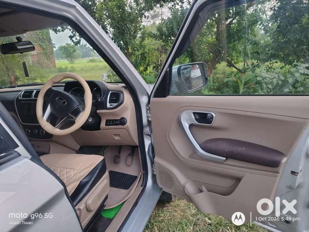 Mahindra Tuv 300 2017