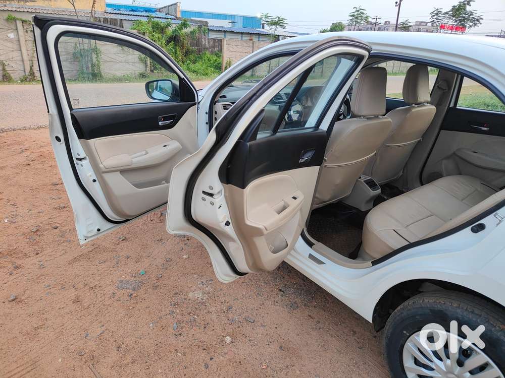 Maruti Suzuki Dzire 1.2 Vxi, 2023, Petrol