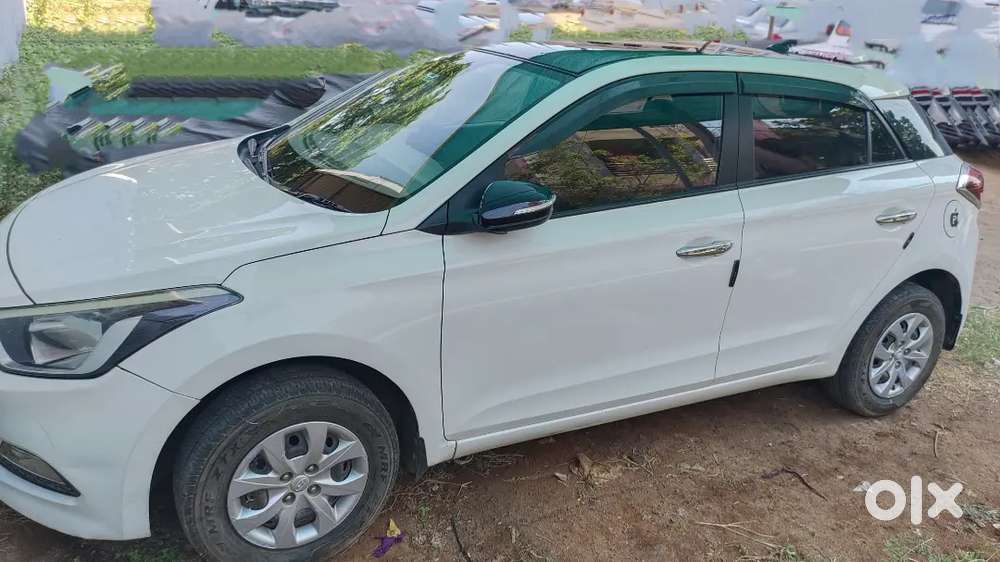 Hyundai Elite I20 2017 Petrol 55000 Km Driven Showroom Track