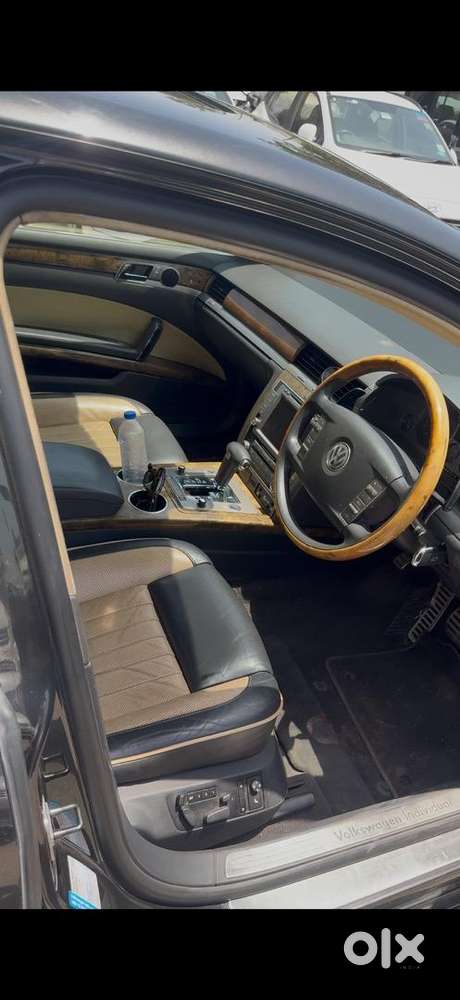 Volkswagen Petrol Automatic 2011