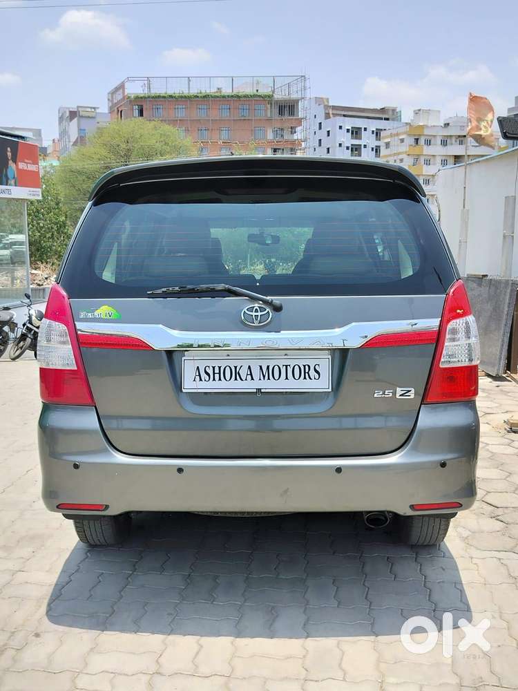 Toyota Innova 2.5 Zx 7 Str Bs-iv, 2014, Diesel