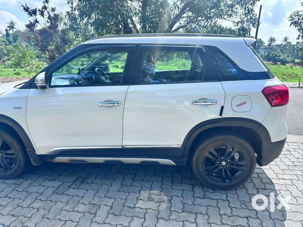 Dr Driven Maruti Suzuki Brezza 2018 Diesel Automatic Well Maintained