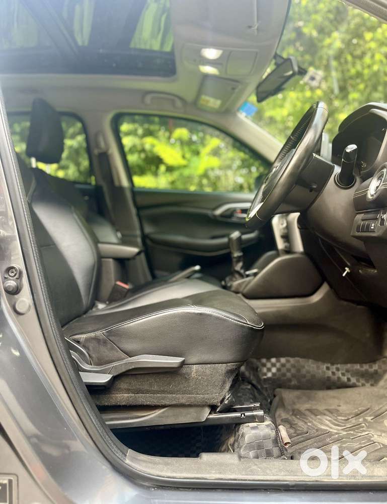 Toyota Urban Cruiser Hyryder 1.5 V Neo Drive, 2023, Petrol