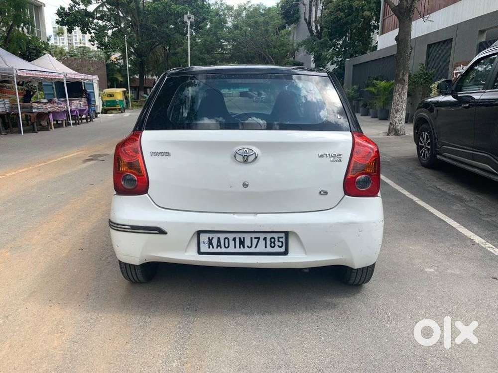 Toyota Etios Liva G, 2011, Petrol