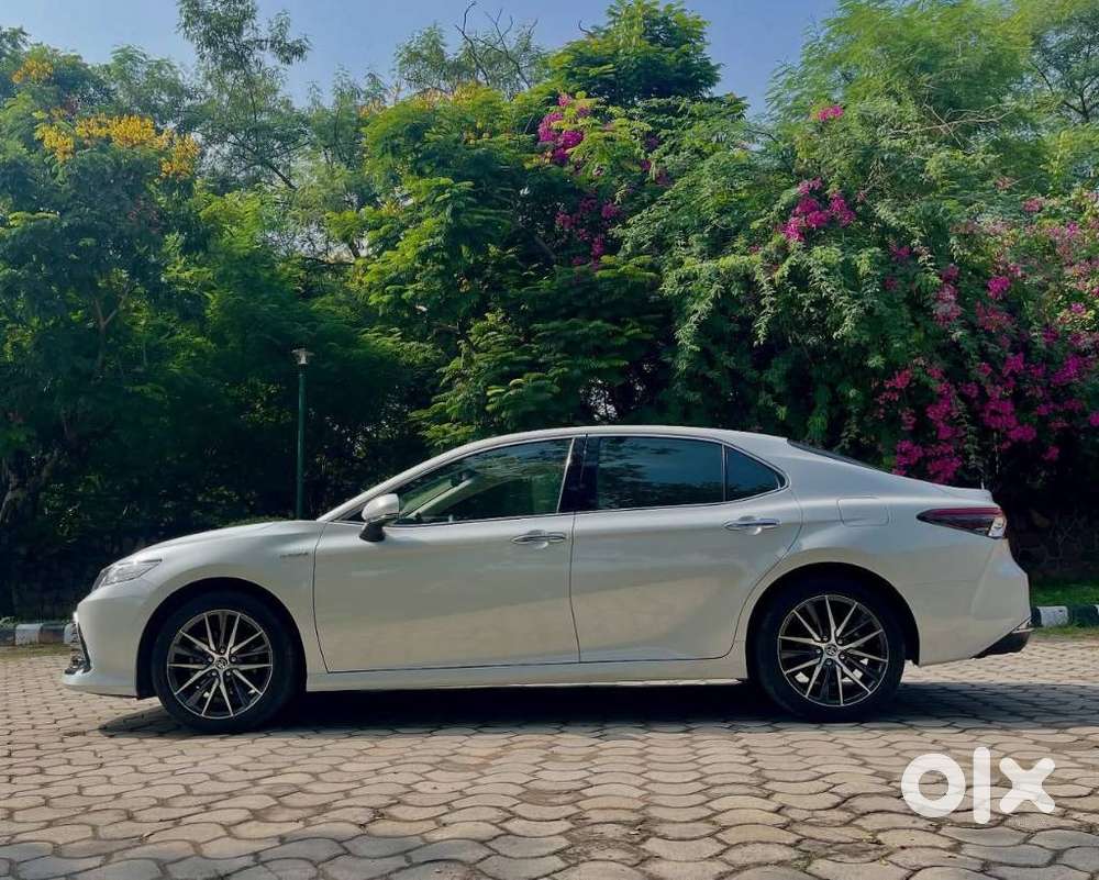 Toyota Camry Hybrid, 2024, Petrol