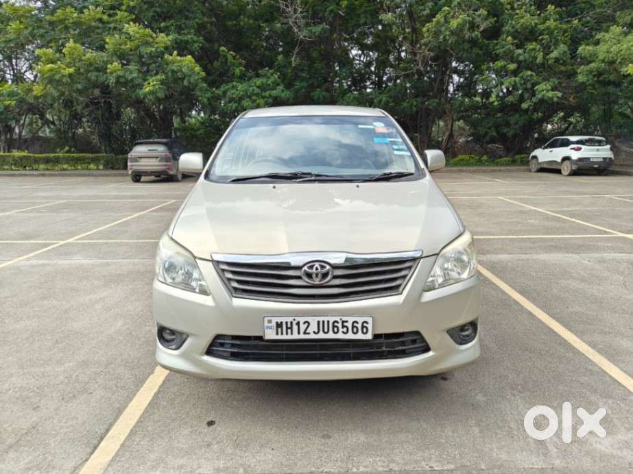 Toyota Innova 2.5 G (diesel) 8 Seater, 2013, Diesel