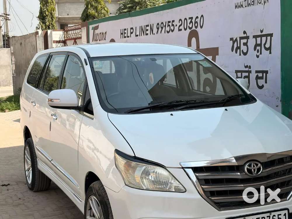 Toyota Innova 2015 Diesel 206000 Km Driven