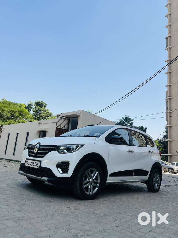 Renault Triber 1.0 Rxz Dual Tone, 2022, Petrol