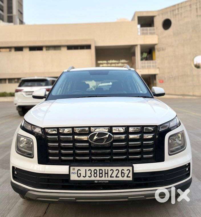 Hyundai Venue, 2025, Petrol