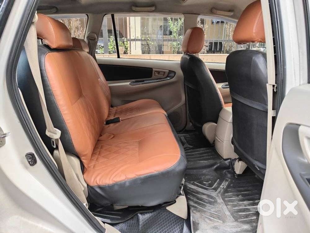 Toyota Innova Crysta 2.4 G Mt 8s, 2014, Diesel