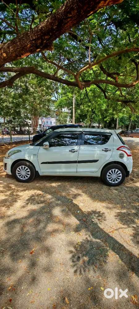 Maruti Suzuki Swift Vxi Optional Variant 2017registered Single Owner