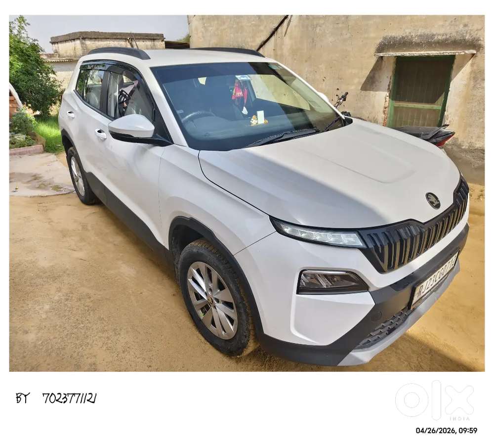 Skoda Kylaq Signature Petrol Manual 2025